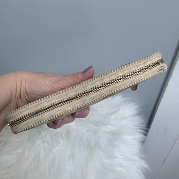 2012 authentic Louis Vuitton Damier Azure (DA) zippy long wallet - Picture 3 of 16